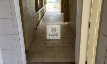 Prédio comercial com 12 salas para locação na barra -frente ao shopping