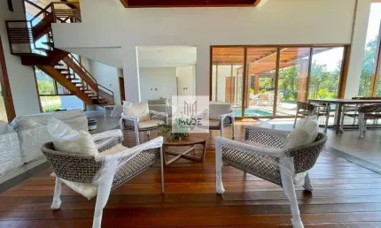 Imperdível Casa de Luxo em Condomínio na Av. do Farol - Açu da Torre, Mata de São João-BA: 5 Quartos, 5 Suítes, 3 Salas, 7 Banheiros, 4 Vagas - 254,53m²