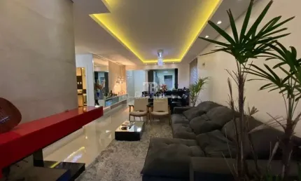 Apartamento amplo com 3 quartos e 2 vagas - Próximo ao Lang Hotel