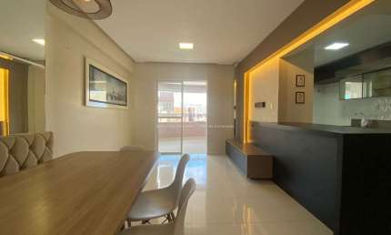Apartamento Amplo e Iluminado: 2 Dormitórios, 99m² em Andar Baixo