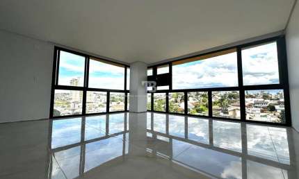 Luxury Home Club: Apartamento com 3 suítes e 2 vagas de garagem à venda
