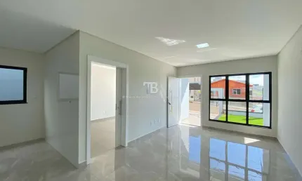 Casa nova e desocupada com 3 quartos e 2 vagas de garagem