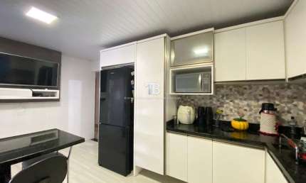 Casa com 3 quartos e 3 vagas de garagem no bairro Líder, em Chapecó