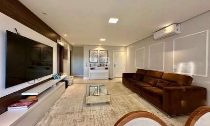 Apartamento semimobiliado com 3 suítes no Presidente Médici, Chapecó