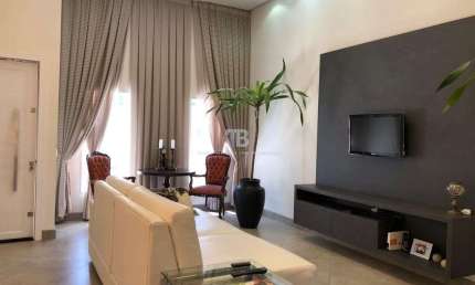 Casa linda e aconchegante com 3 dormitórios e duas vagas