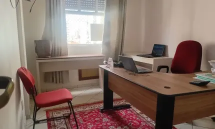 Apartamento (direto com proprietário) na ponta da praia 03 dormitórios, sendo 1 suíte - com garagem demarcada