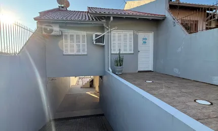 Casa com 2 quartos à venda na Rua Manoel Moura, 556, Campestre, São Leopoldo