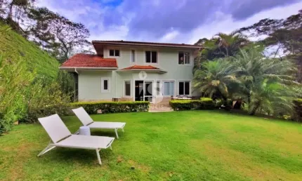 Casa em um condomínio de infraestrutura completa em pedro do rio