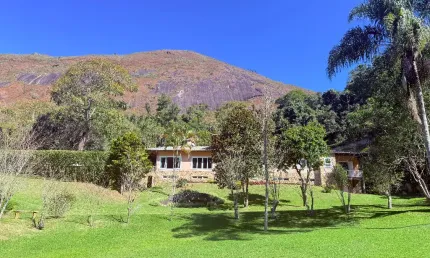 Casa com 6 quartos à venda na Rua Jorge Francisco de Mello, 1, Cuiabá, Petrópolis