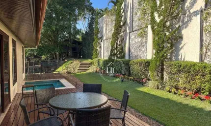 Casa à venda no cond. moradas dos pinheiros (aldeia da serra);