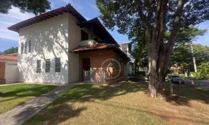 Casa com 03 dormitórios disponível para locação no condomínio portal de itu/sp