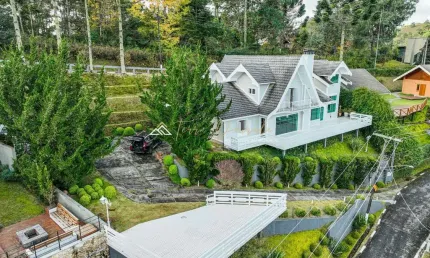 Casa em condomínio fechado com 5 quartos à venda na pedro paulo, 1000, jardim véu da noiva, campos do jordão por r$ 4.500.000