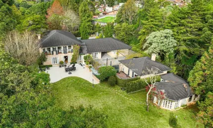 Casa com 6 quartos à venda na joão pedro abitant, 100, vila capivari, campos do jordão por r$ 5.500.000