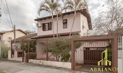 Casa com 4 quartos à venda na três passos, 107, passo da areia, porto alegre por r$ 895.000