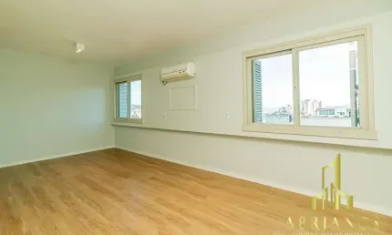 Apartamento com 1 quarto à venda na rua duque de caxias, 1735, centro histórico, porto alegre por r$ 221.000