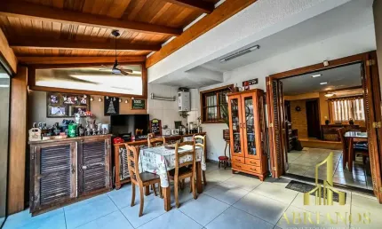 Casa em condomínio fechado com 2 quartos à venda na avenida edgar pires de castro, 1286, aberta dos morros, porto alegre por r$ 369.000