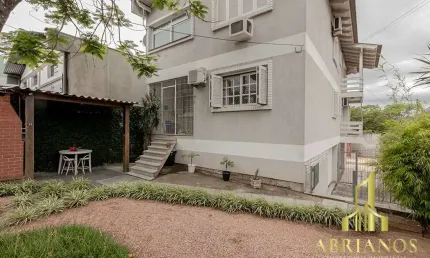 Casa com 3 quartos à venda na rua ernesto pellanda, 78, vila jardim, porto alegre por r$ 580.000