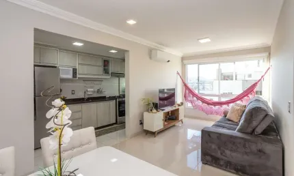 Apartamento com 1 quarto à venda na rua coronel deusdedit paiva bueno, 37, cavalhada, porto alegre por r$ 299.000