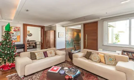 Casa com 3 quartos à venda na rua doutor possidônio cunha, 182, vila assunção, porto alegre por r$ 5.800.000