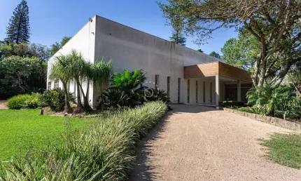 Casa comercial à venda na rua darcy pereira pozzi, 524, belém novo, porto alegre por r$ 7.000.000