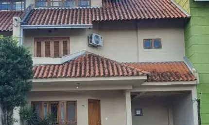 Casa com 3 quartos à venda na avenida juca batista, 1458, ipanema, porto alegre por r$ 749.000