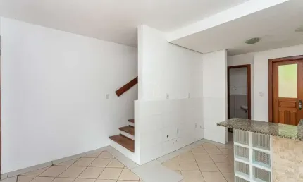 Casa em condomínio fechado com 1 quarto à venda na rua padre joão batista reus, 2475, camaquã, porto alegre por r$ 240.000