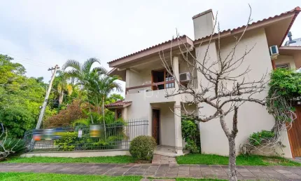 Casa com 3 quartos à venda na rua edgar luiz schneider, 165, jardim isabel, porto alegre por r$ 750.000