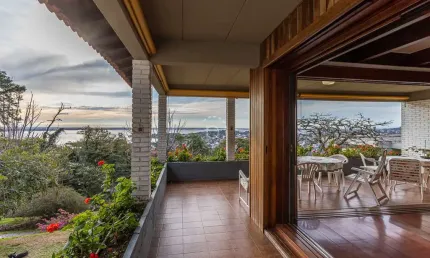 Casa com 6 quartos à venda na rua coronel gomes de carvalho, 481, sétimo céu, porto alegre por r$ 1.950.000