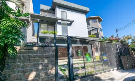 Casa com 3 quartos à venda na rua professor emílio meyer, 205, vila conceição, porto alegre por r$ 1.590.000