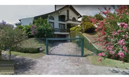 Casa com 3 quartos à venda na rua guato, 131, vila assunção, porto alegre por r$ 2.700.000