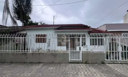 Casa com 4 quartos à venda na Rua Padre Frederico, Santa Catarina, Juiz de Fora