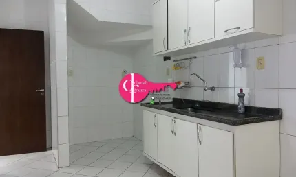 Casa duplex em condomínio fechado na santa monica 2  feira de santana