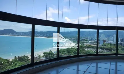 Apartamento  alto padrão frente mar com vaga náutica e barco.