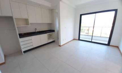 Apartamento semimobiliado em Coqueiros, proximo a Escola Presidente Roosevelt