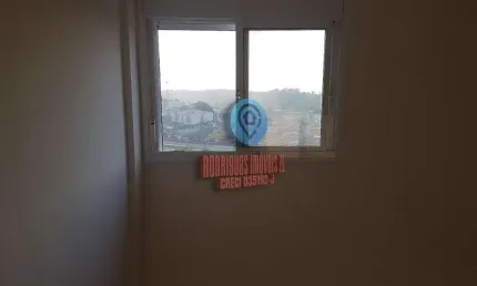 Apartamento de 91m² com vista linda para cidade, a venda no centro de poá, por apenas r$370.000,00