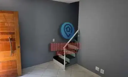 Lindo sobrado á venda com 2 suites na vila monte santo, são paulo, por r$ 330.000. oportunidade imperdível!