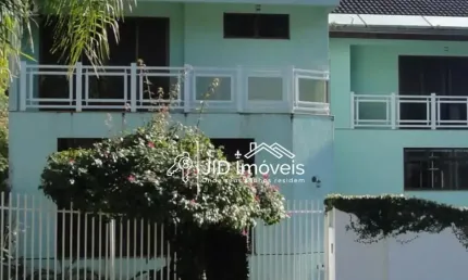 Casa ampla à venda no campo comprido – 4 dormitórios | terreno espaçoso | semi m