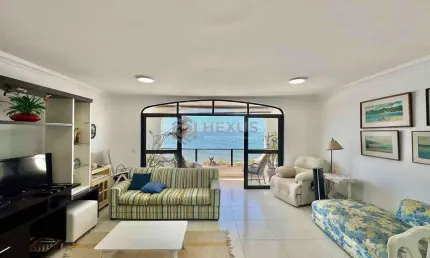 Apartamento com varanda na frente mar da praia das astúrias de 3 quartos (3 suítes), 2 vagas, guaru