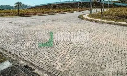 Terreno comercial em condomínio fechado em Brusque.