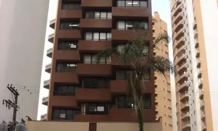 Sala comercial para alugar na Avenida República Argentina, 369, Água Verde, Curitiba