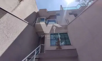 Sobrado à venda na vila santa isabel, com 3 dormitórios, 1 suíte e 2 vagas. possui varanda na suíte e um terraço duplo.