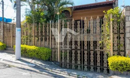 Casa à venda no jardim maringá - são paulo. são 3 quartos , 440 m², 5 vagas para garagem, sala de tv, sala de jantar, playground e churrasqueira.