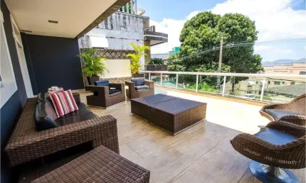 Espetacular apartamento de 4 quartos, 2 suítes, varandão e um quintal maravilhoso, simplesmente sensacional!