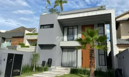 Recreio dos Bandeirantes | Casa Triplex 5 quartos, sendo 5 suites