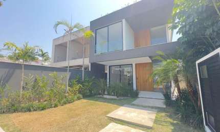 Casa em condomínio fechado com 4 quartos à venda na Rua Mário Albuquerque, Barra da Tijuca, Rio de Janeiro, 300 m2 por R$ 4.200.000