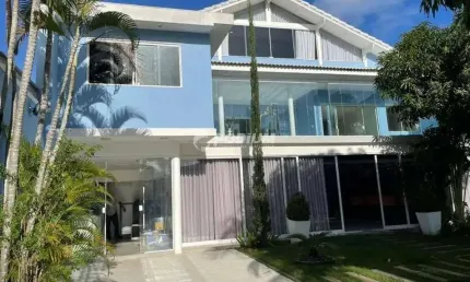 Recreio dos Bandeirantes | Casa Triplex 5 quartos, sendo 5 suites