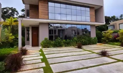 Sobrado para venda possui 206 metros quadrados com 4 quartos em riviera - bertioga - sp
