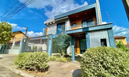 Sobrado alto padrão semi-mobiliado com 3 dorm- suíte no moinhos de vento