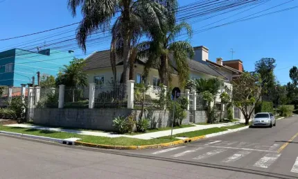 Sobrado para venda  no bairro moinhos de vento em canoas