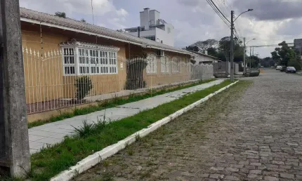 Casa à venda no Igara, Canoas 